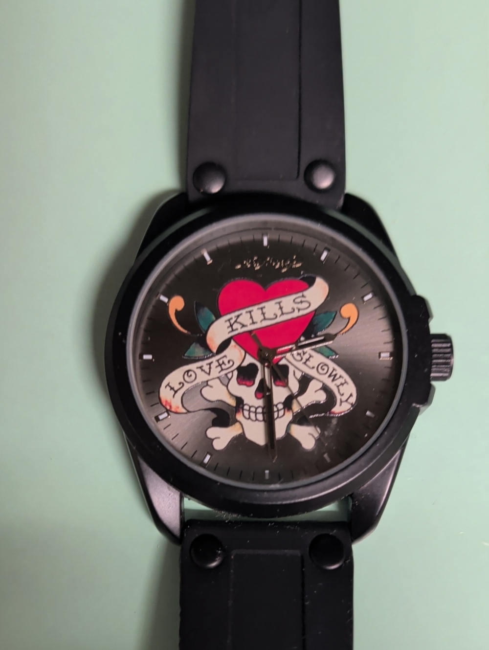 Black Skull & Heart Graphic Men's Watch